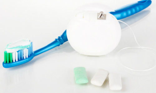 Новинка в мире зубных щеток: одновременно и щетка, и зубная нить